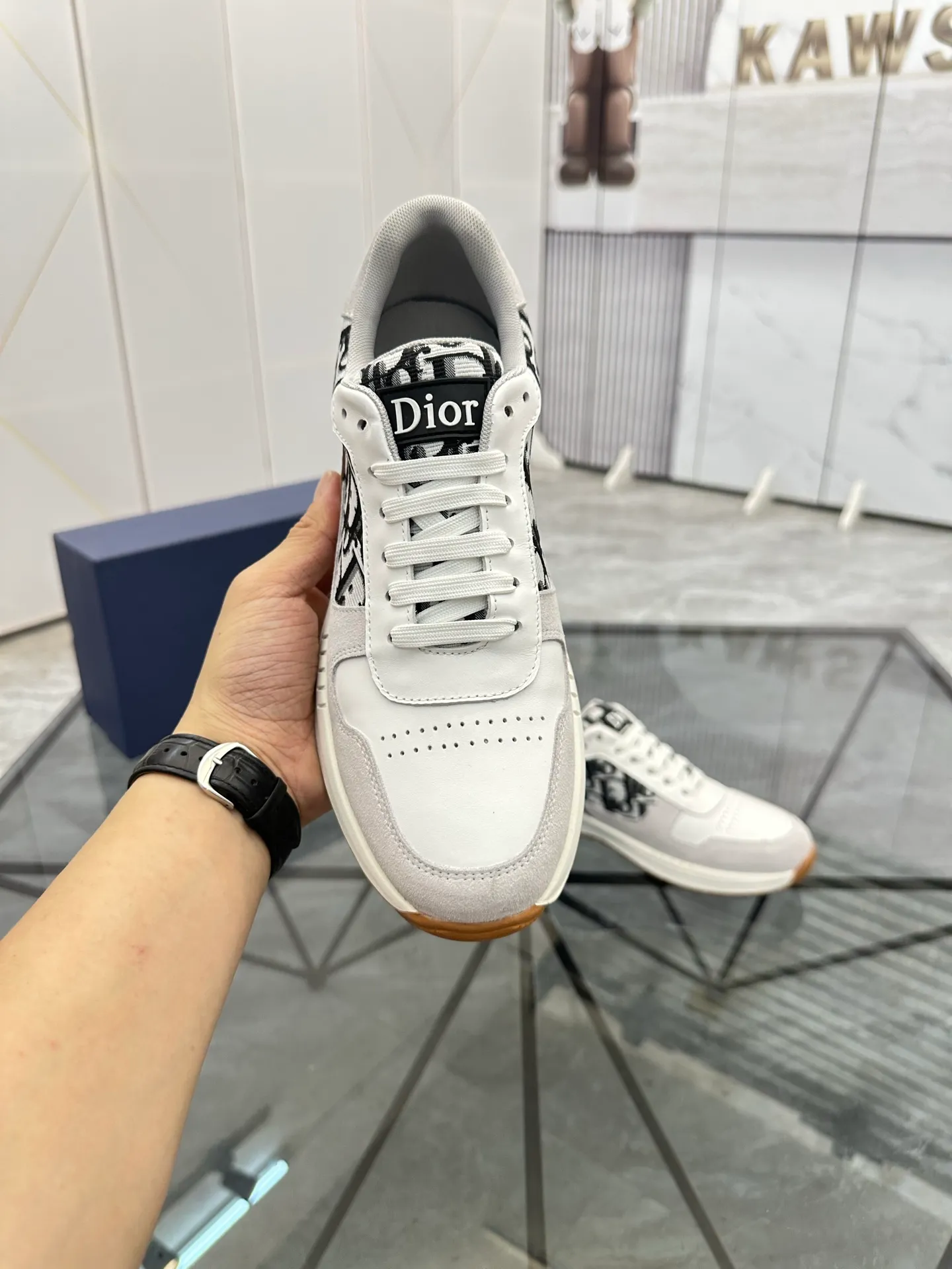 Men's shoes for sale 💰: 💰P420¥ Product trademark: Dior* "Dior*" low-top casual shoes Regular size: 38-44 (can be customized to 45) Product materials: imported cowhide leather upper spliced ​​with original fabric, breathable lining, original outsole. No.:6735